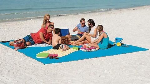 Hot Summer Beach leaking sand Mat