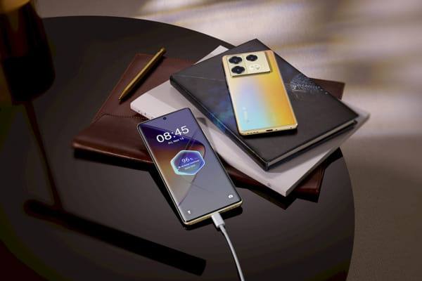 Infinix Note 40 Pro 5G Titan Gold